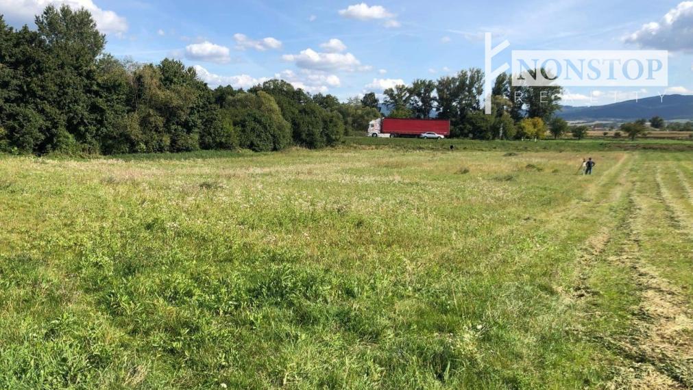 Investičný pozemok na výstavbu v Chocholnej