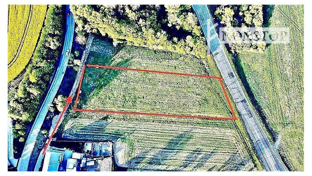 Investičný pozemok na výstavbu v Chocholnej