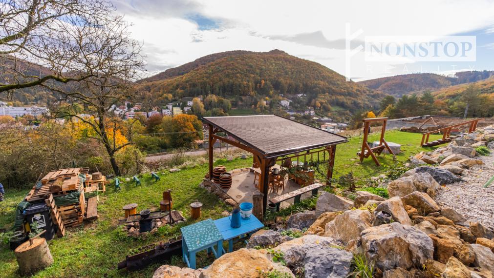 Romantický pobyt v Domčekoch pri pyramíde v Trenčianskych Tepliciach