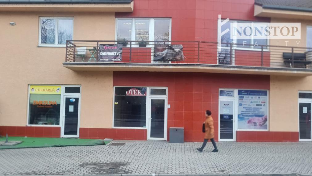 Ponúkame na prenájom priestory v polyfunkčnej budove v Nemšovej