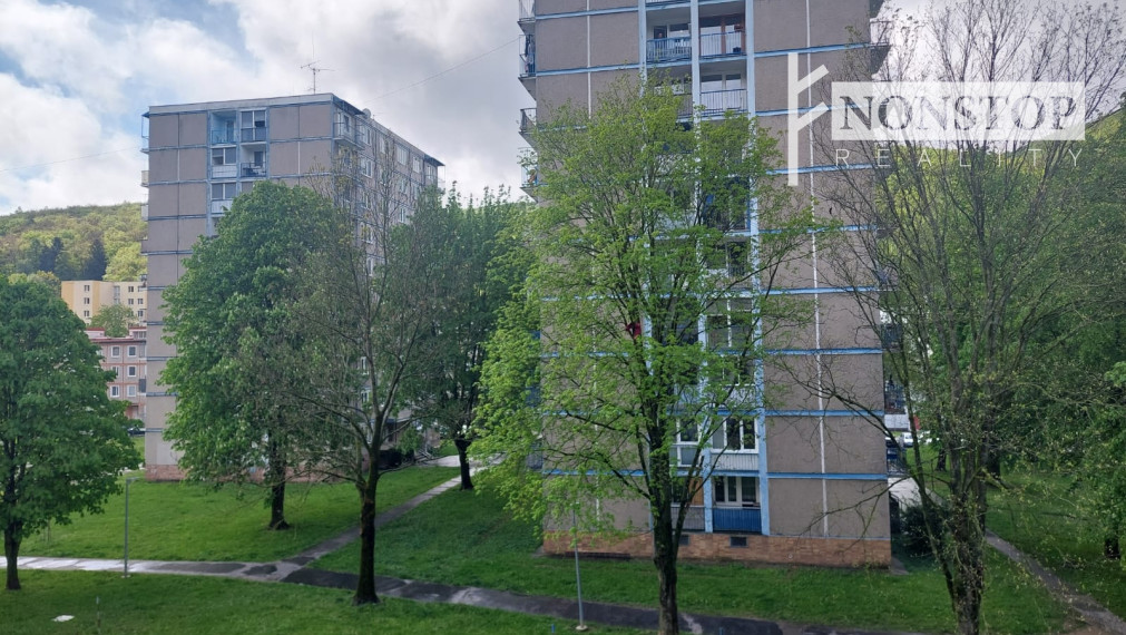 Ponúkame na predaj 2 izbový byt v Trenčianskych Tepliciach