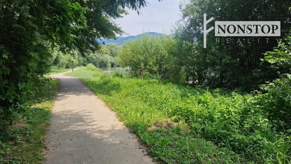 Predáme chatku pri vodnej nádrži Nitrianske Rudno.