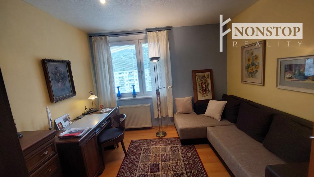 EXLUZÍVNE ponúkame na predaj 3 izbový byt v Trenčianskych Tepliciach.