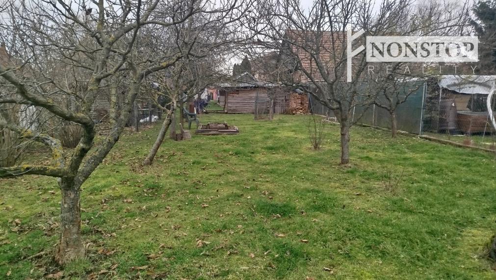 Ponúkame na predaj RD so záhradou v Prejtej .