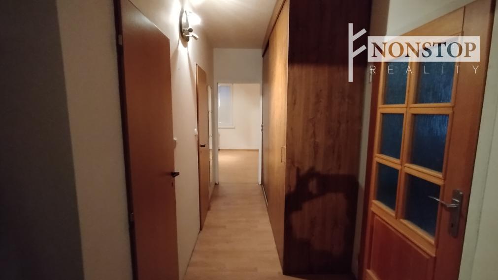 Ponúkame na predaj 3 izbový byt v Trenčianskych Tepliciach.