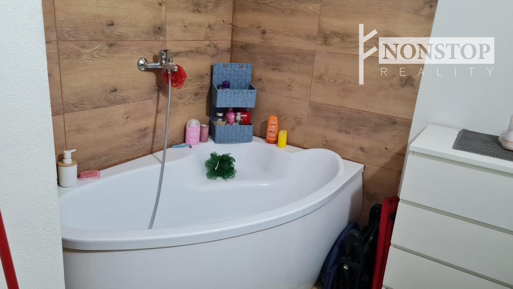 Ponúkame na predaj dvojizbový byt blízko centra mesta