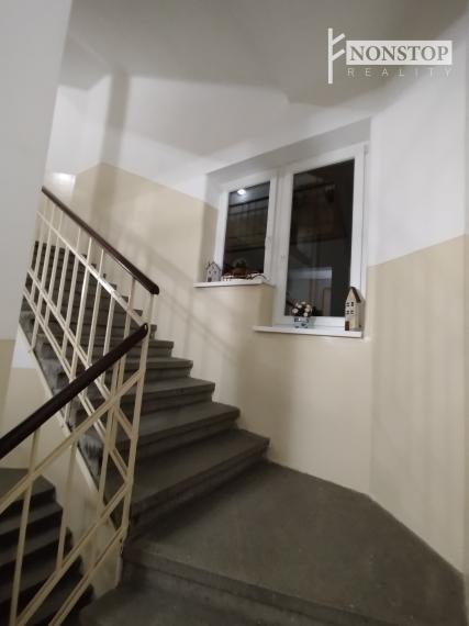 Ponúkame na predaj 2 izbový byt v Trenčíne.