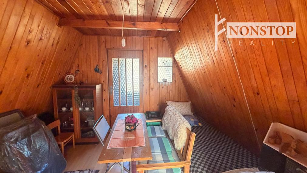 Ponúkame na predaj chatku v Trenčíne časť Kubrá.