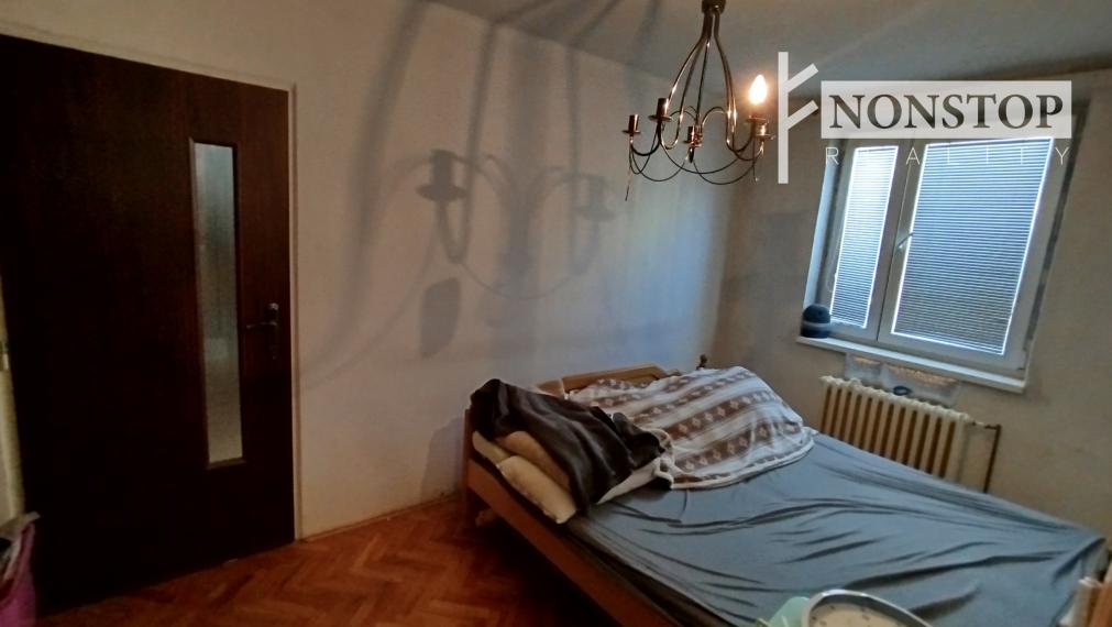 Ponúkame na predaj 4 izbový byt v Trenčianskych Tepliciach.