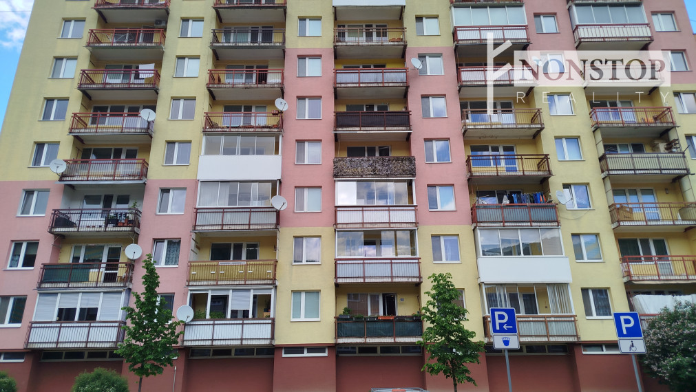 Ponúkame na predaj 2 izbový byt v Trenčianskych Tepliciach.