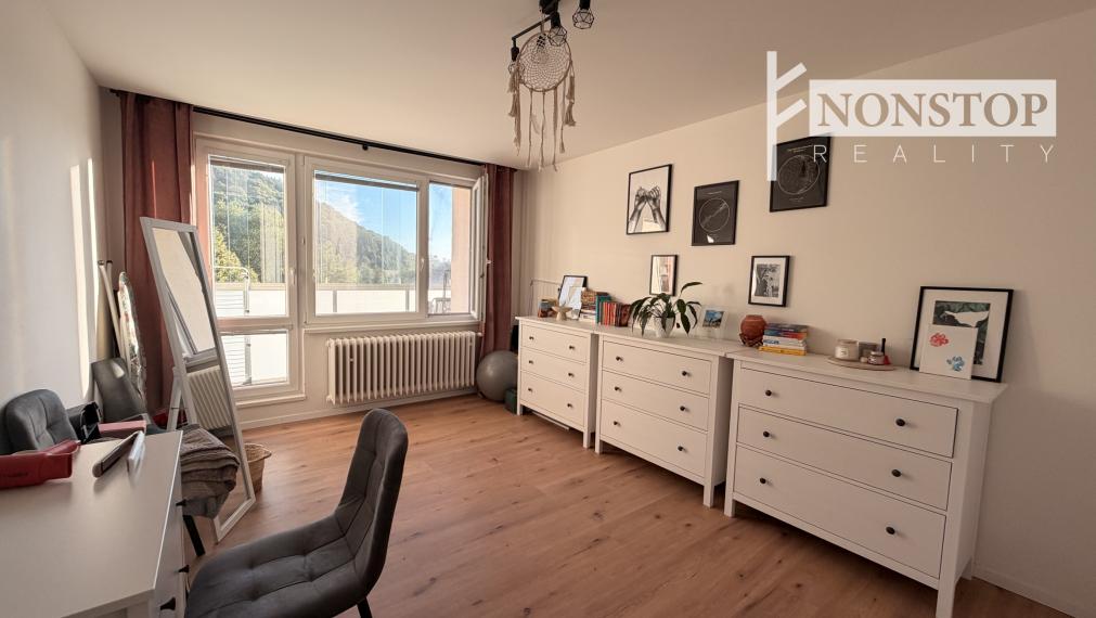EXKLUZÍVNE: Kompletne zrekonštruovaný 3i byt (76 m2)- Nová Dubnica na predaj