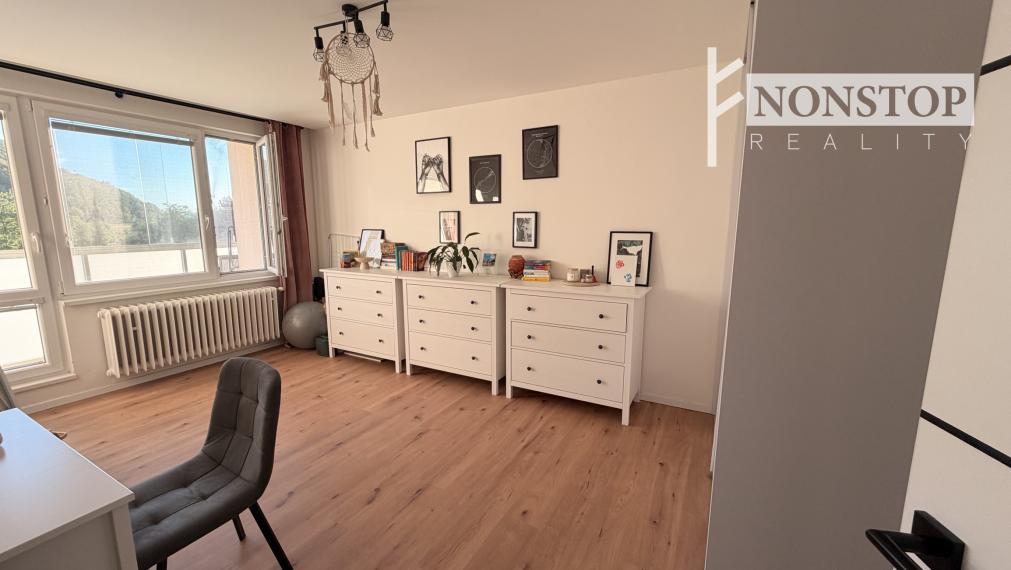 EXKLUZÍVNE: Kompletne zrekonštruovaný 3i byt (76 m2)- Nová Dubnica na predaj