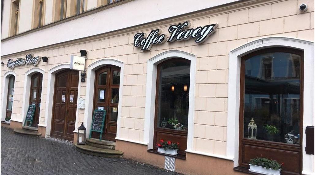 Prenajmem zabehnutú kaviareň v centre Trenčína