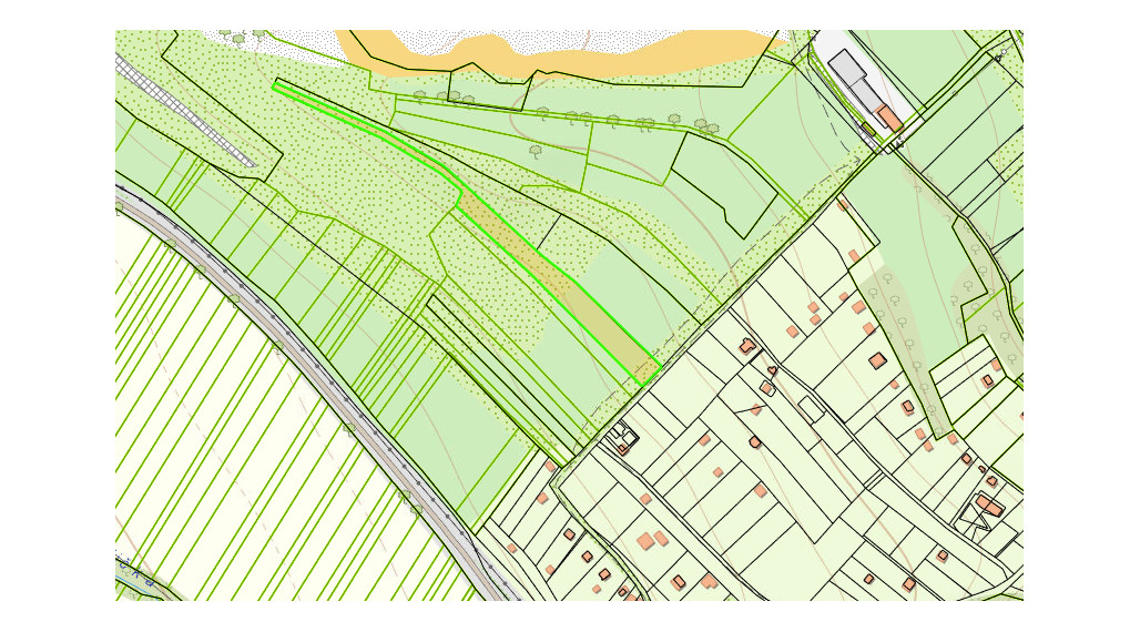 Na predaj pozemok v Trenčianskych Tepliciach vhodný a stavbu chatky ale aj ako investícia.