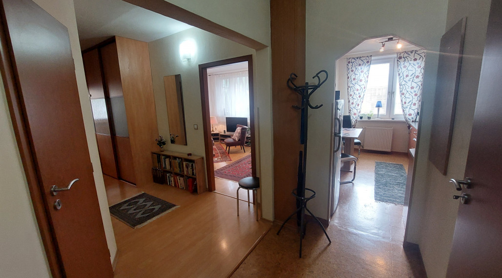 EXLUZÍVNE ponúkame na predaj 3 izbový byt v Trenčianskych Tepliciach.