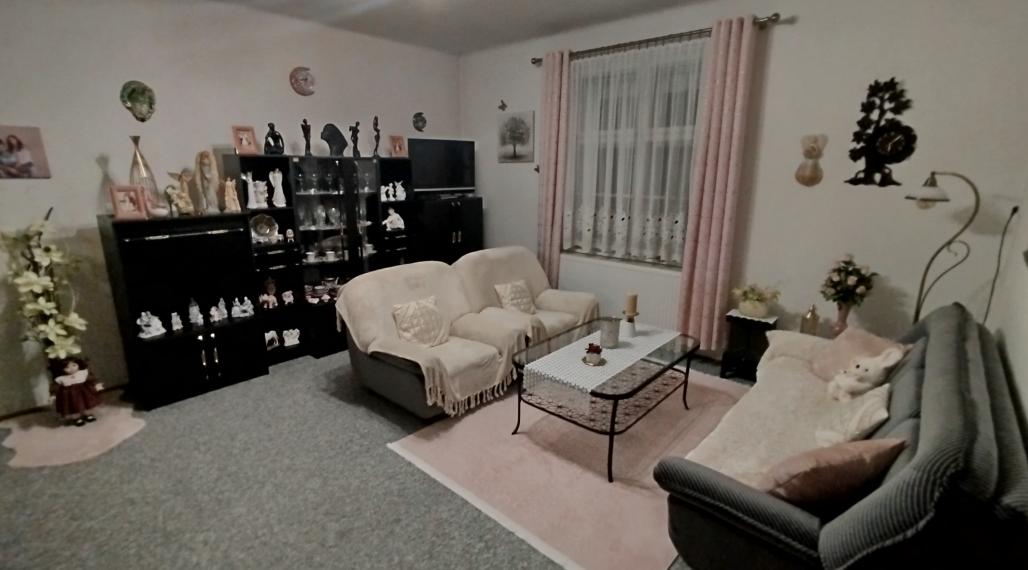 Ponúkame na predaj 2 izbový byt v Trenčíne.