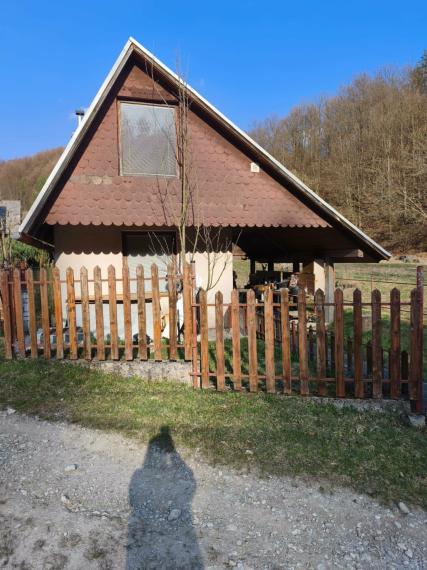 Predáme chatu vo Valaskej Belej