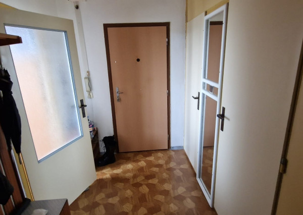 Predám trojizbový byt v Topoľčanoch