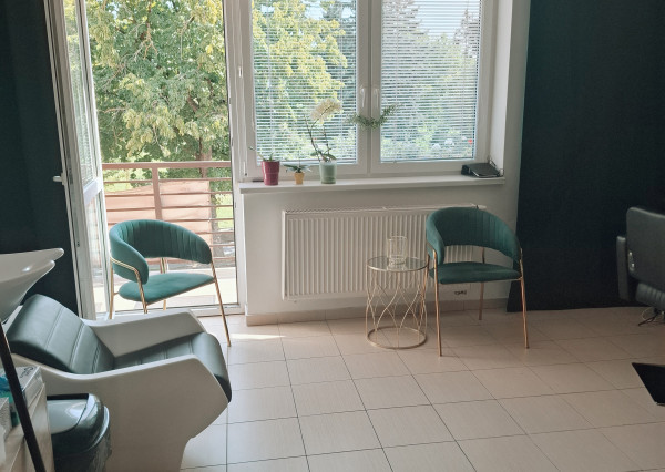 Ponúkame na prenájom priestory v polyfunkčnej budove v Nemšovej v centre.