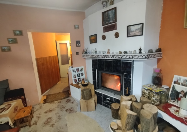 Ponúkame na predaj RD so záhradou v Prejtej .