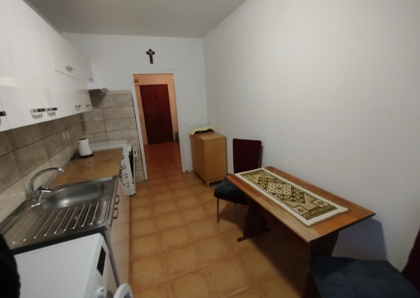 Ponúkame na predaj 3 izbový byt v Trenčianskych Tepliciach.